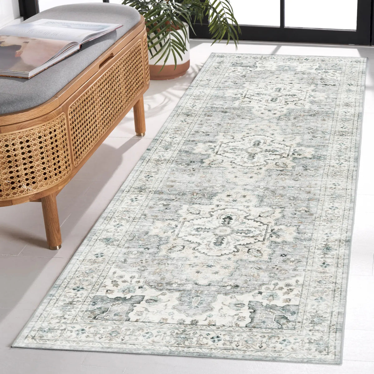 Safavieh Arizona 2'-6" x 10'-0" Rug in Light Grey / Beige
