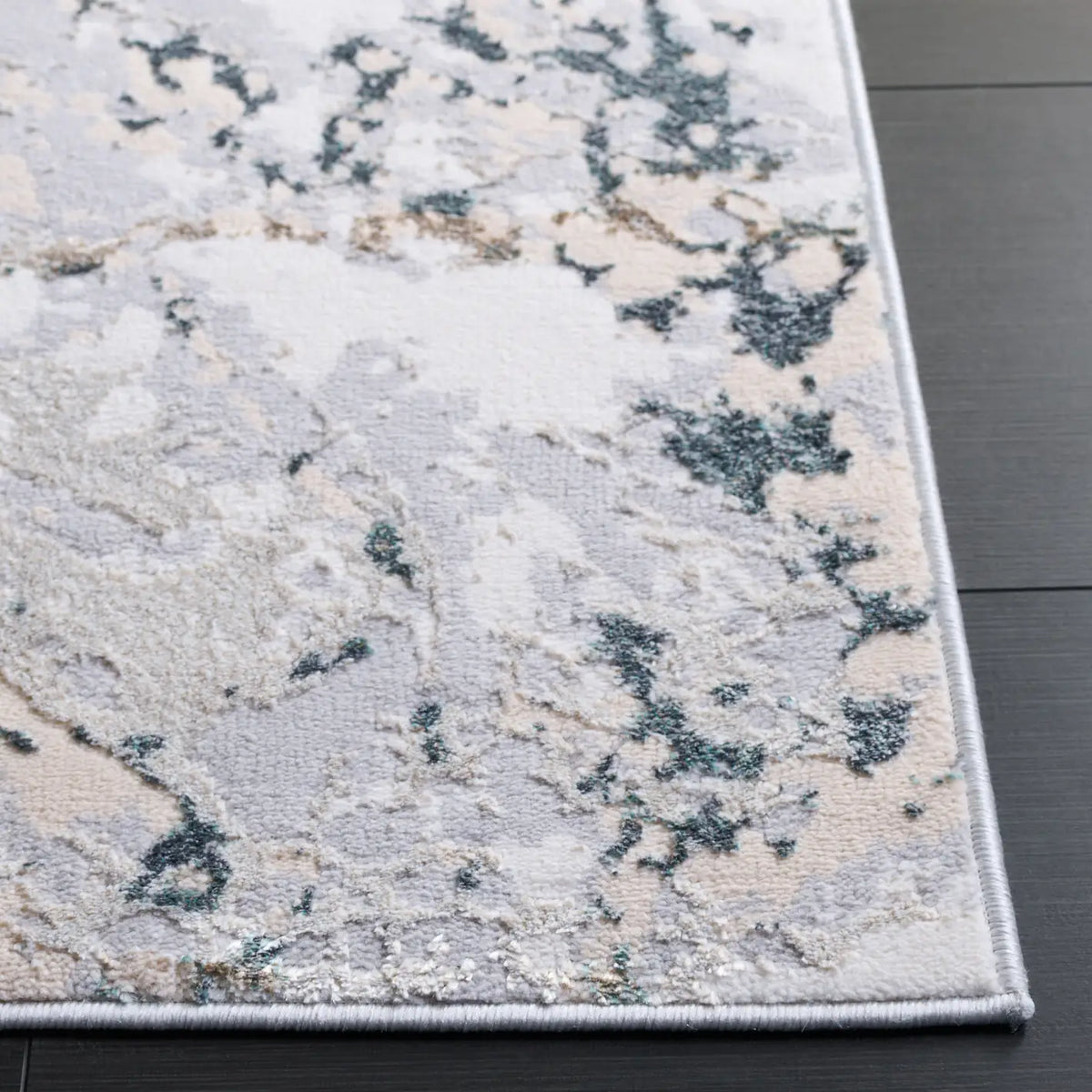 Safavieh Alenia 100 4'-0" x 6'-0" Rug in Grey / Blue