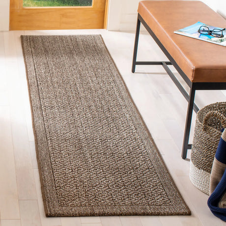 Safavieh Palm Beach 2'-0" x 8'-0" Rug in Silver