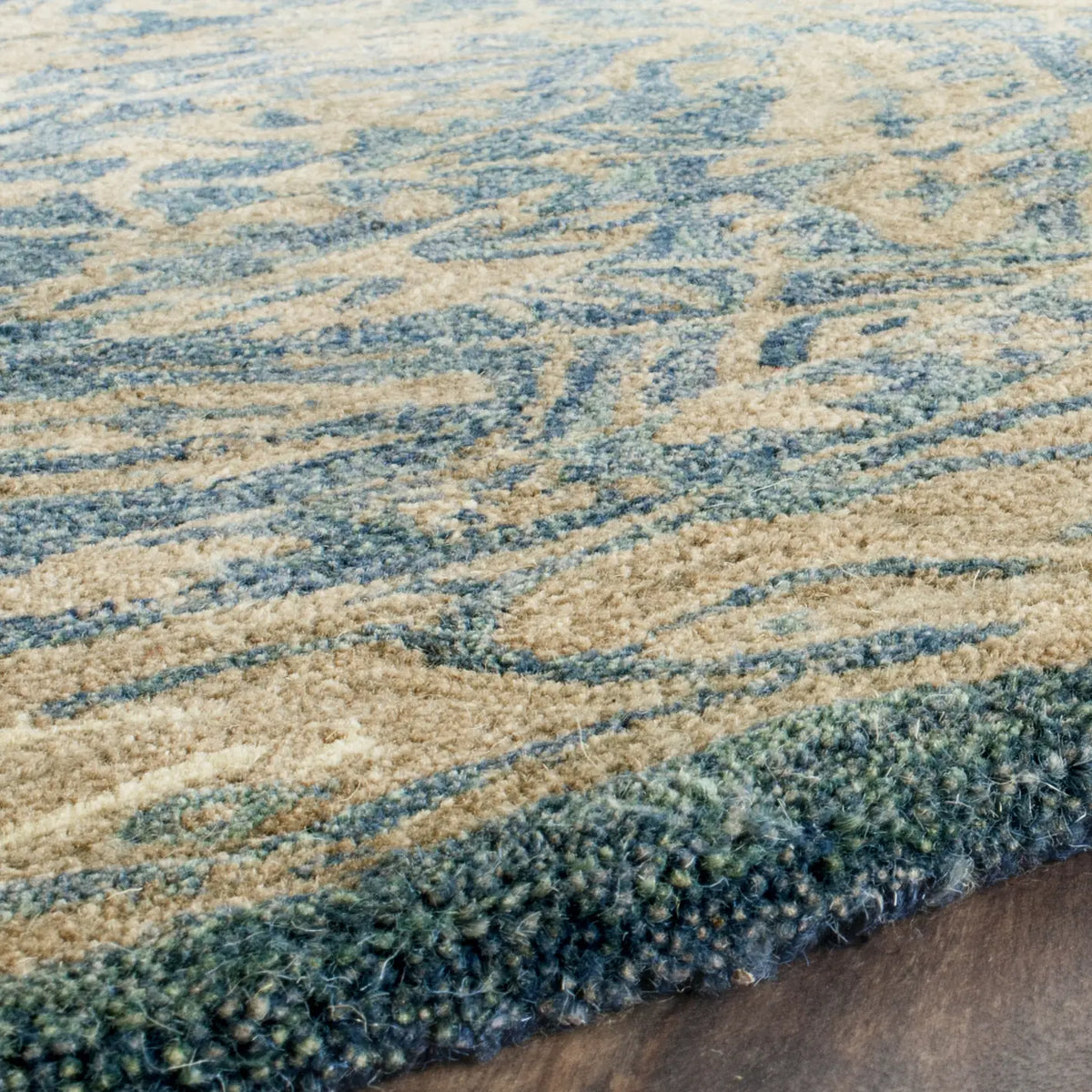 Safavieh Anatolia 6'-0" x 6'-0" Rug in Navy / Ivory