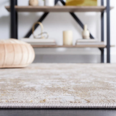 Safavieh Continental 4'-0" x 6'-0" Rug in Light Beige / Beige