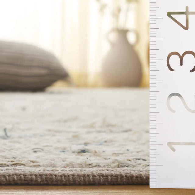 Safavieh Natura 4'-0" x 6'-0" Rug in Blue / Ivory