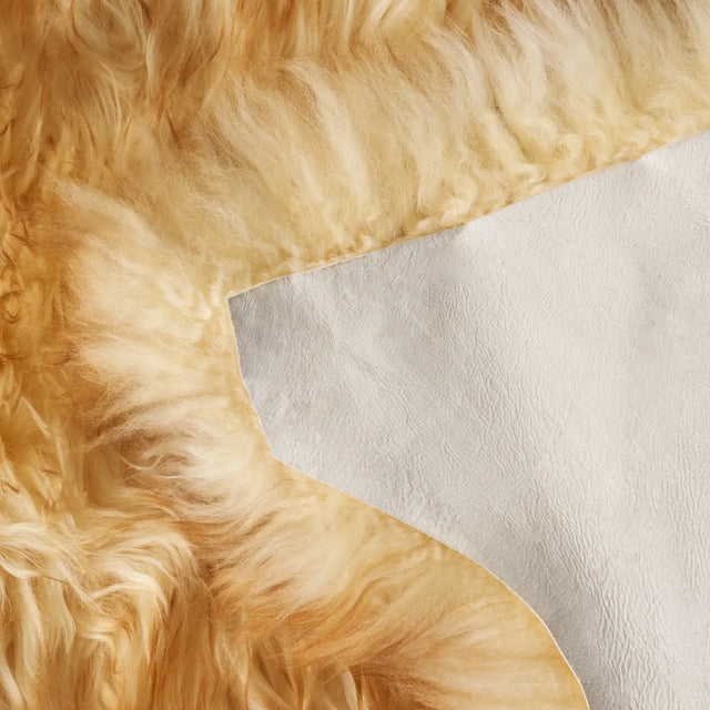 Safavieh Sheep Skin 2'-0" x 3'-0" Rug in Champagne / Copper Brown