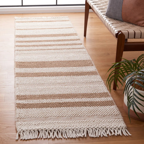 Safavieh Natura 2'-3" x 8'-0" Rug in Ivory / Light Brown