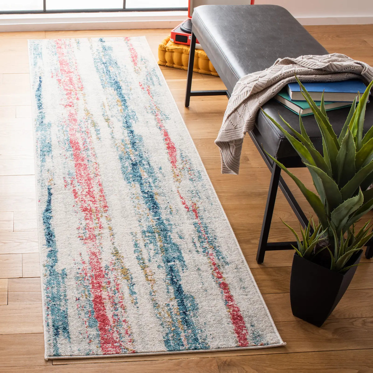 Safavieh Madison 2'-3" x 8'-0" Rug in Ivory / Blue