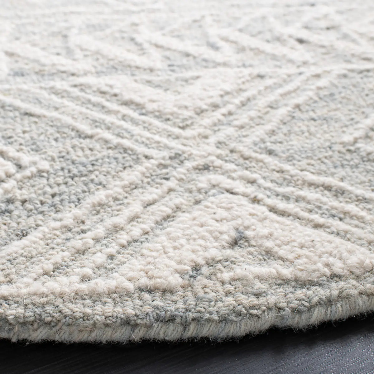 Safavieh Metro 6'-0" x 6'-0" Rug in Grey / Ivory