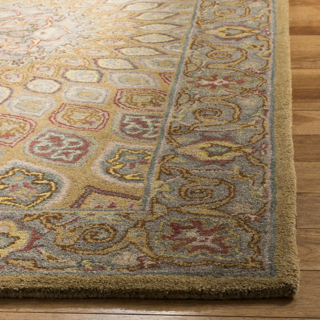 Safavieh Heritage 5'-0" x 8'-0" Rug in Light Brown / Grey