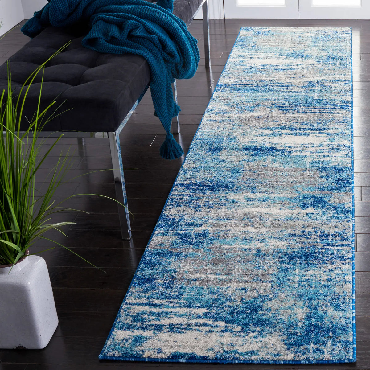 Safavieh Evoke 2'-2" x 9'-0" Rug in Light Blue / Grey