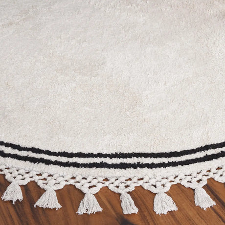 Safavieh Easy Care 5'-0" x 5'-0" Rug in Ivory