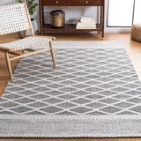 Safavieh Marbella 4'-0" x 6'-0" Rug in Ivory / Black