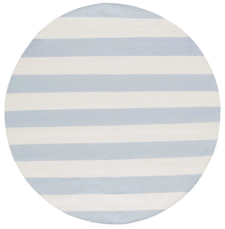 Safavieh Montauk 6'-0" x 6'-0" Rug in Sky Blue / Ivory