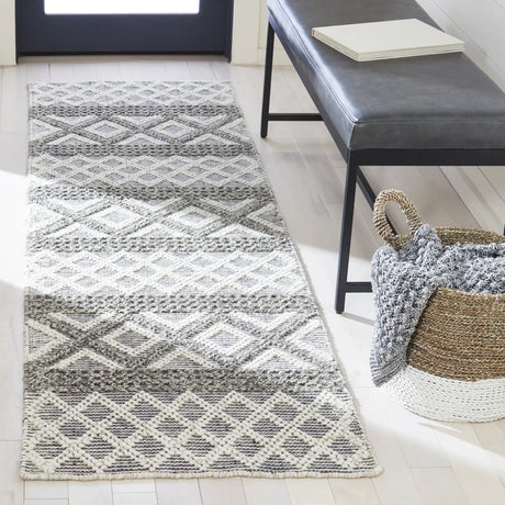 Safavieh Vermont 2'-3" x 8'-0" Rug in Ivory / Dark Grey