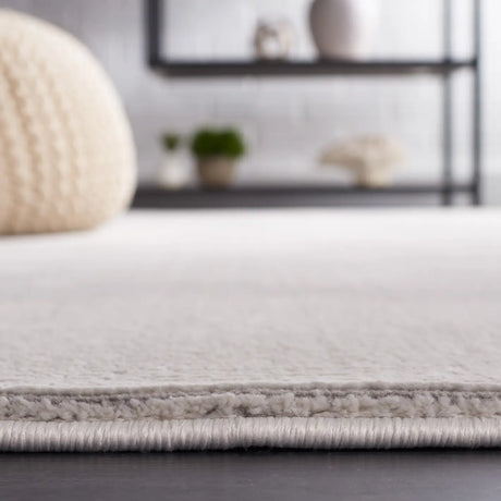 Safavieh Revive 4'-0" x 6'-0" Rug in Grey