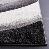 Safavieh Hollywood 4'-0" x 6'-0" Rug in Grey / Ivory