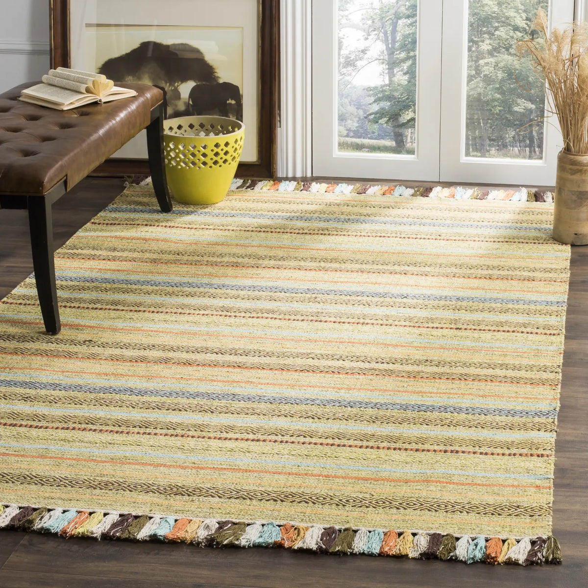 Safavieh Montauk 5'-0" x 8'-0" Rug in Green / Multi