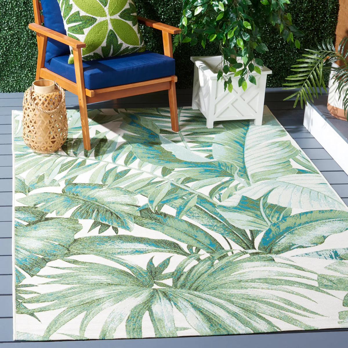 Safavieh Barbados 500 4'-0" x 6'-0" Rug in Green / Teal