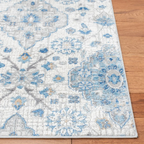 Safavieh Shivan 100 4'-0" x 6'-0" Rug in Ivory / Blue