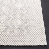 Safavieh Marbella 4'-0" x 6'-0" Rug in Ivory / Grey