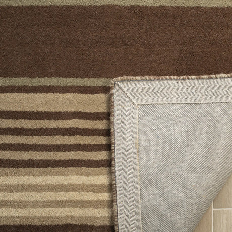 Safavieh Martha Stewart 5'-0" x 8'-0" Rug in Tobacco Leaf