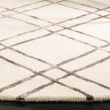 Safavieh Himalaya 6'-0" x 6'-0" Rug in Ivory / Dark Grey