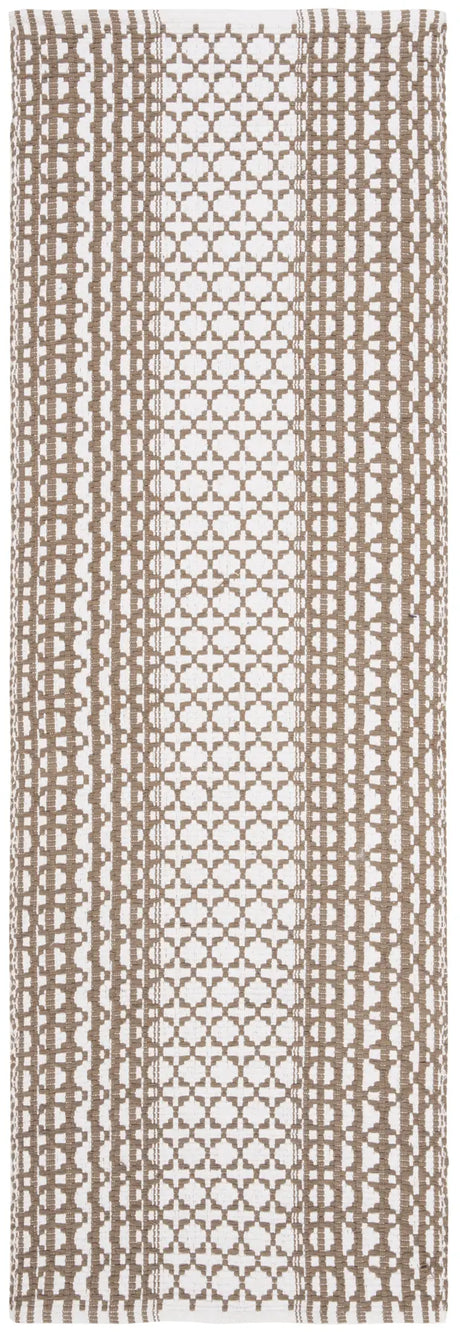 Safavieh Montauk 2'-3" x 7'-0" Rug in Taupe / Ivory