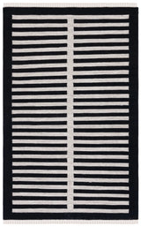 Safavieh Striped Kilim 4'-0" x 6'-0" Rug in Beige / Black