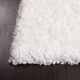 Safavieh Express Shag 4'-0" x 6'-0" Rug in Ivory