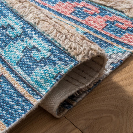 Safavieh Saffron 4'-0" x 6'-0" Rug in Blue / Taupe