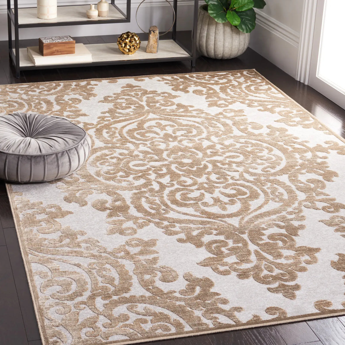 Safavieh Paradise 5'-3" x 7'-6" Rug in Mouse