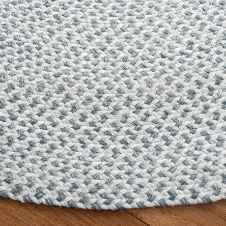 Safavieh Braided 5'-0" x 5'-0" Rug in Silver / Ivory