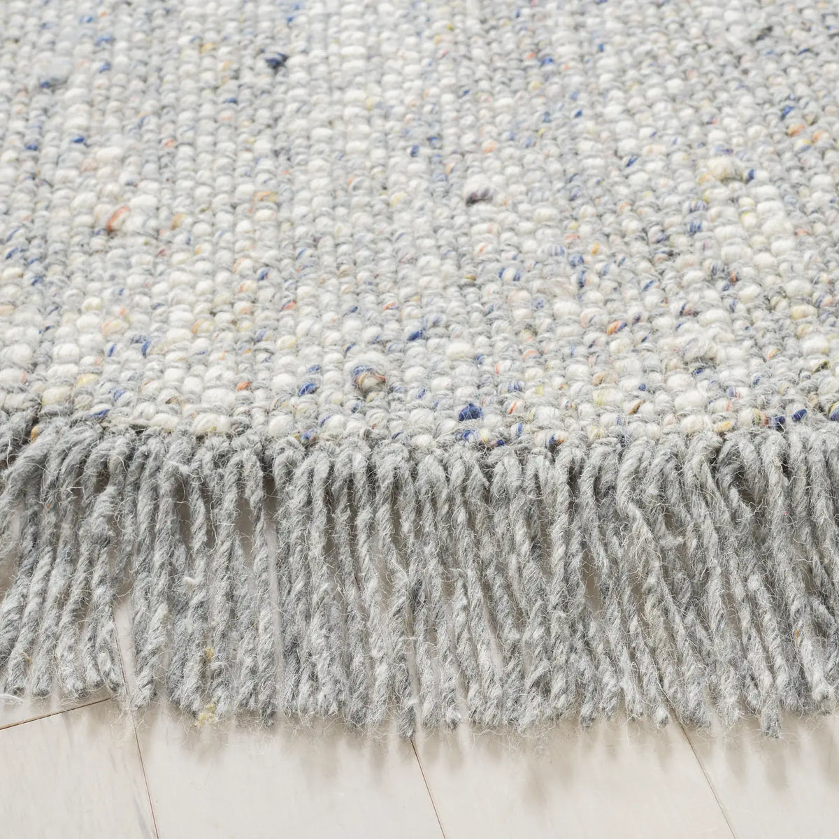 Safavieh Vermont 6'-0" x 6'-0" Rug in Grey / Ivory