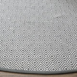 Safavieh Montauk 6'-0" x 6'-0" Rug in Ivory / Grey