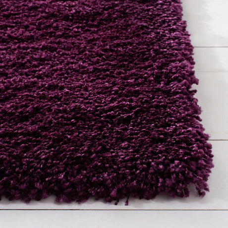 Safavieh Santa Monica Shag 5'-3" x 7'-6" Rug in Purple