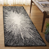 Safavieh Abstract 2'-3" x 8'-0" Rug in Ivory / Black