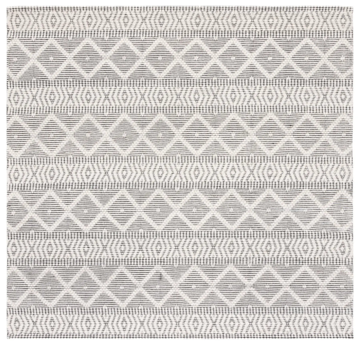 Safavieh Marbella 6'-0" x 6'-0" Rug in Ivory / Black