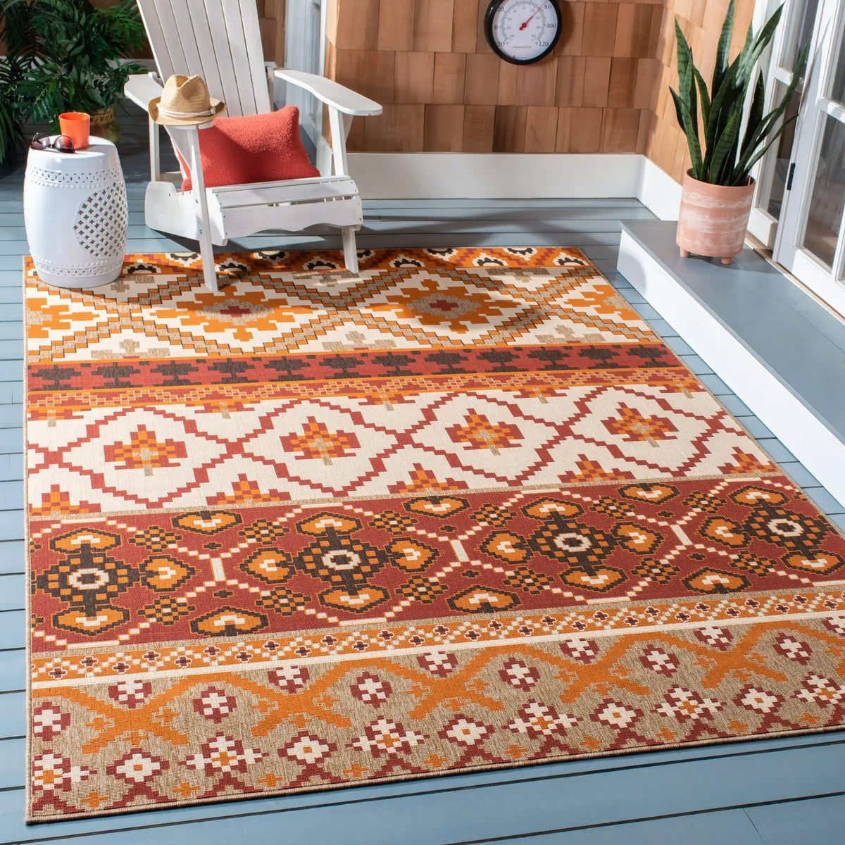 Safavieh Veranda 4'-0" x 5'-7" Rug in Red / Beige
