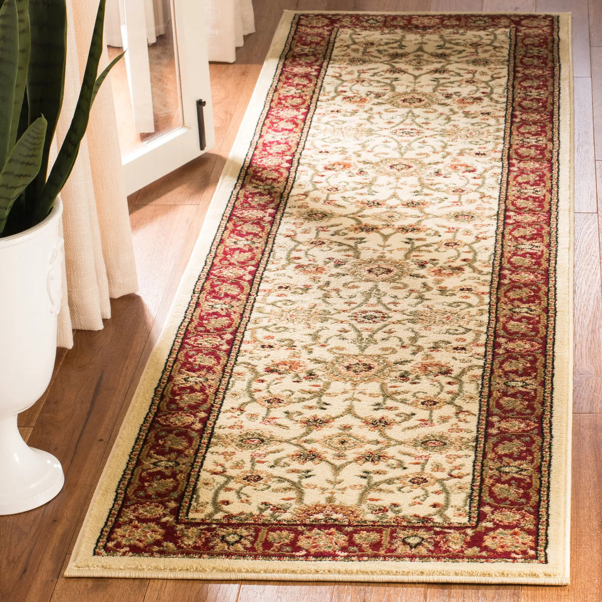 Safavieh Lyndhurst 2'-3" x 10'-0" Rug in Ivory / Red