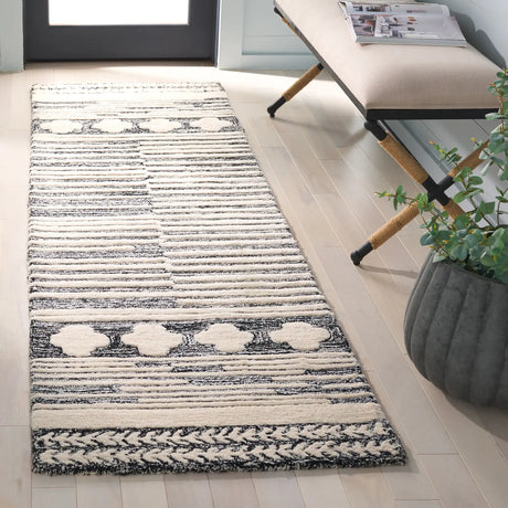 Safavieh Abstract 2'-3" x 8'-0" Rug in Black / Ivory