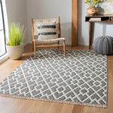 Safavieh Kilim 4'-0" x 6'-0" Rug in Black / Cream