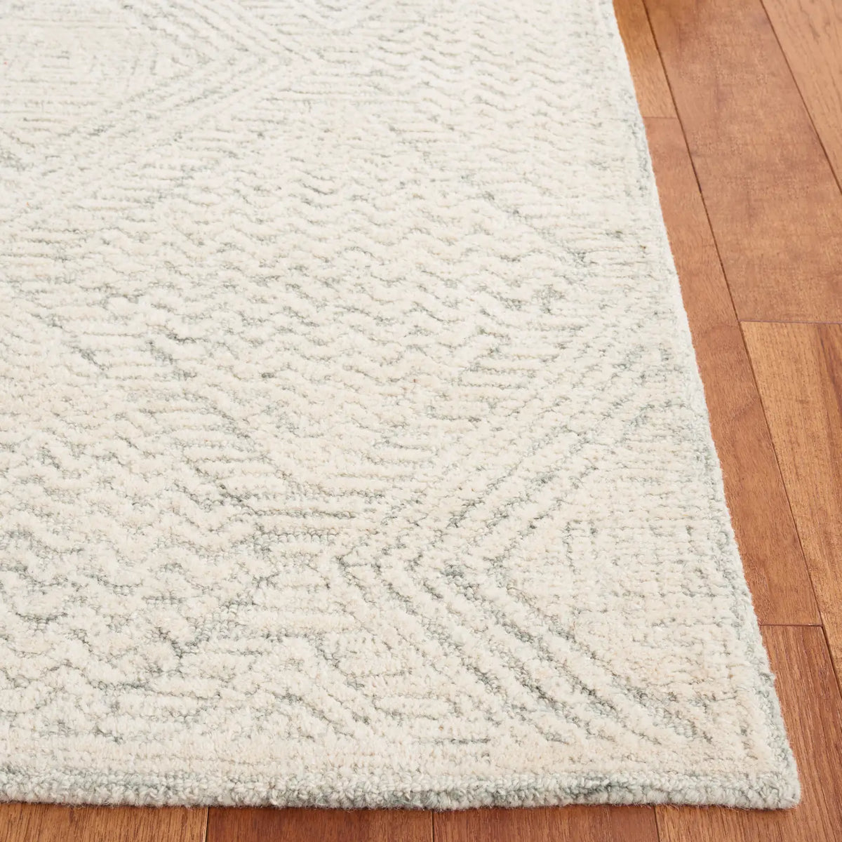 Safavieh Textural 4'-0" x 6'-0" Rug in Grey / Ivory