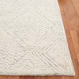 Safavieh Textural 4'-0" x 6'-0" Rug in Grey / Ivory