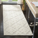 Safavieh Vermont 2'-3" x 8'-0" Rug in Ivory