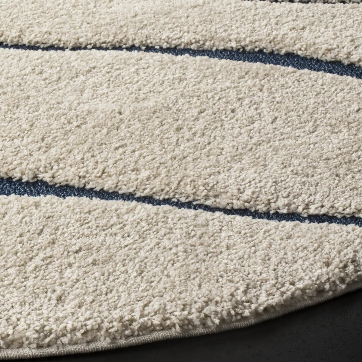 Safavieh Florida Shag 5'-0" x 5'-0" Rug in Cream / Blue