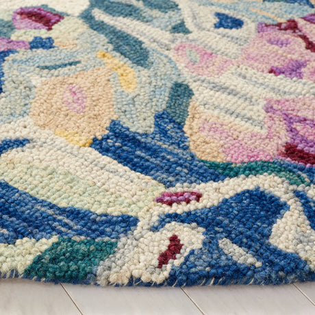 Safavieh Blossom 6'-0" x 6'-0" Rug in Light Blue / Plum