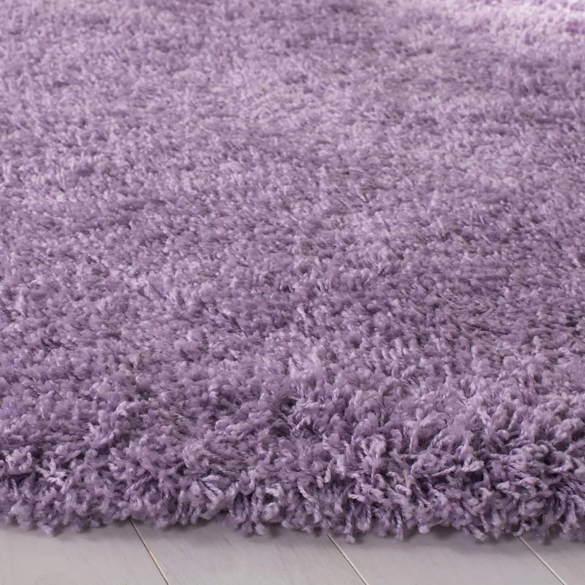 Safavieh Sgl-Laguna Shag 5'-3" x 5'-3" Rug in Lilac