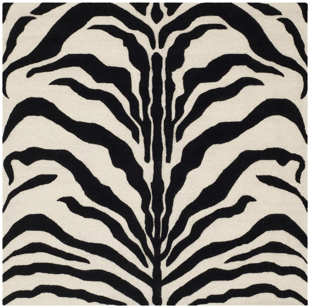 Safavieh Cambridge 6'-0" x 6'-0" Rug in Ivory / Black