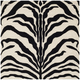 Safavieh Cambridge 6'-0" x 6'-0" Rug in Ivory / Black