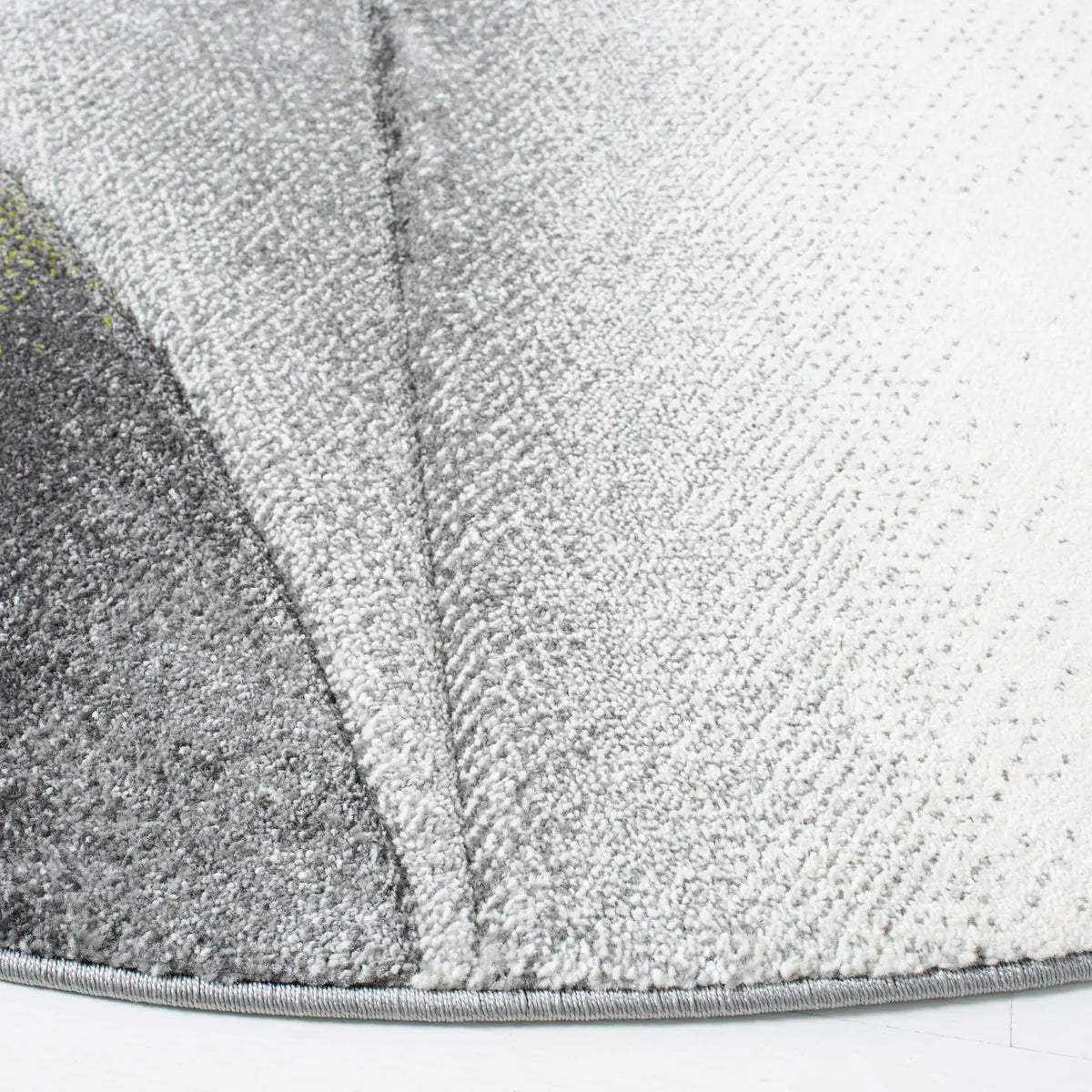 Safavieh Hollywood 6'-7" x 6'-7" Rug in Grey / Green