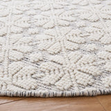 Safavieh Vermont 6'-0" x 6'-0" Rug in Ivory / Grey