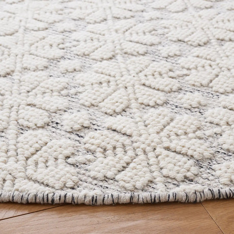 Safavieh Vermont 6'-0" x 6'-0" Rug in Ivory / Grey